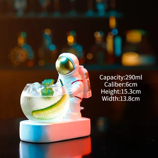 Astronaut cocktail glass with colorful drink display - perfect party centerpiece - Wow Store