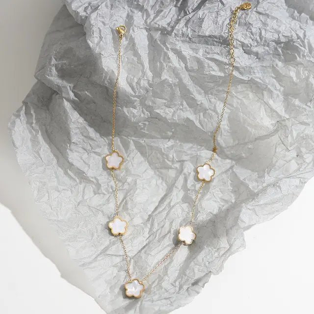 CARLIDANA Colorful Five Leaf Flower Pendant Necklace - Wow Store