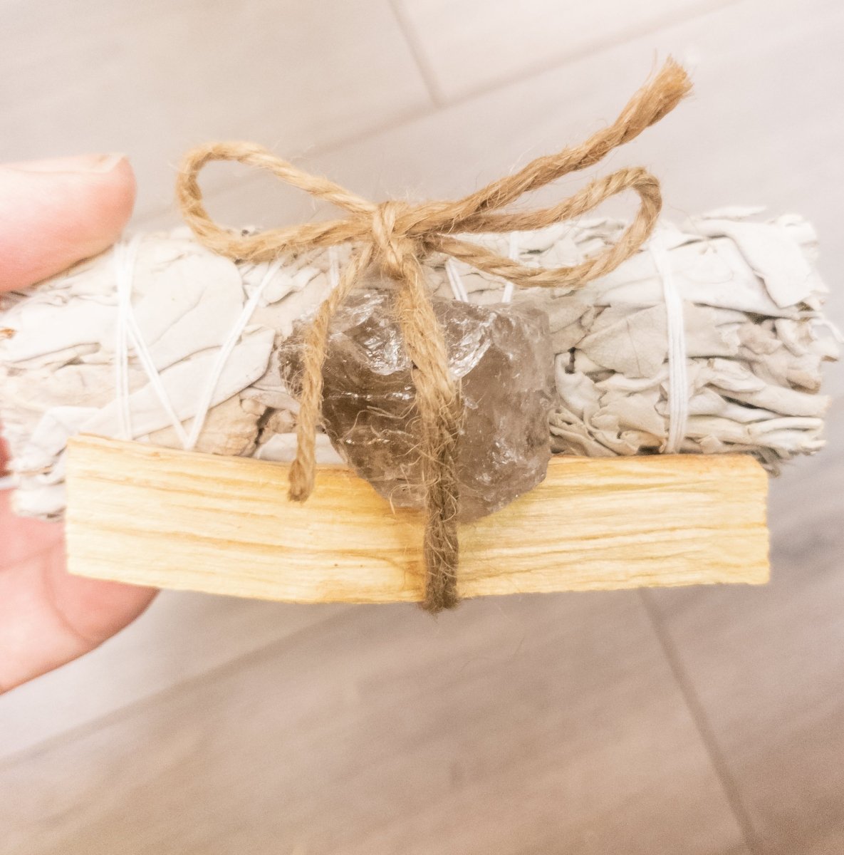 Palo Santo, Sage & Crystal Smudging Bundle - Wow Store