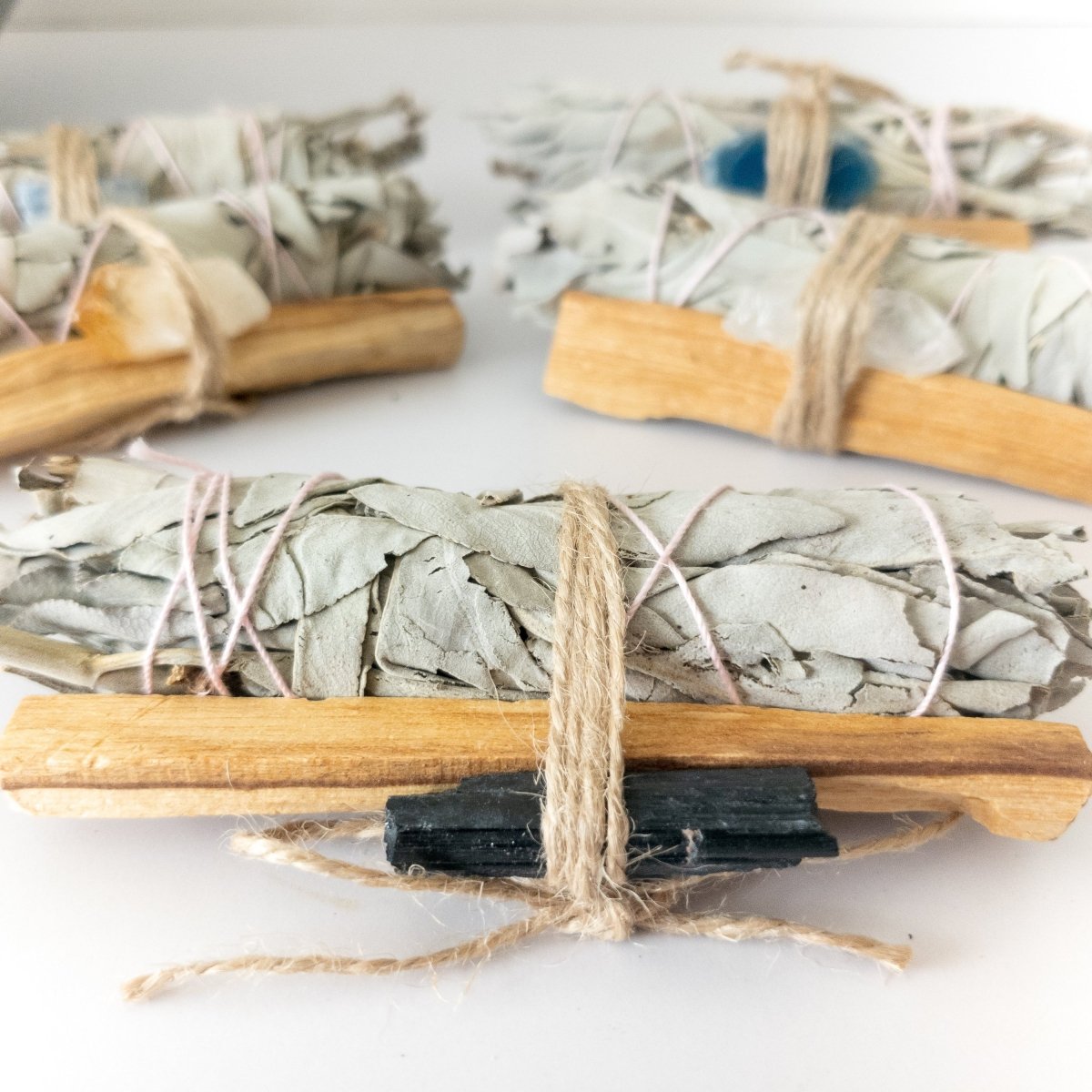 Palo Santo, Sage & Crystal Smudging Bundle - Wow Store