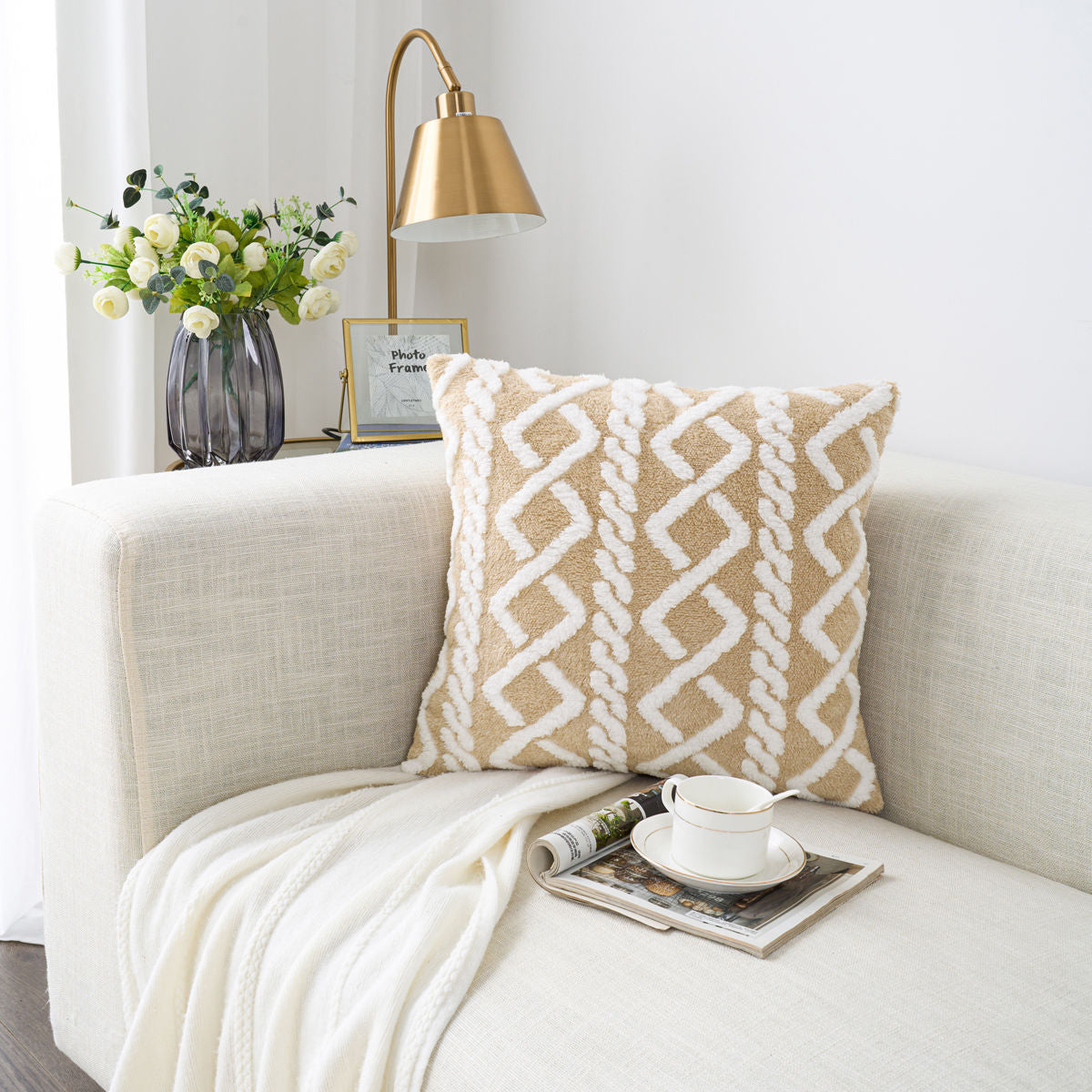 Shearing Groove Plush Cushion Cover