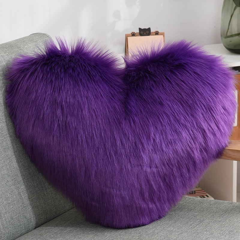 Heart-Shaped Shaggy Cushion, 40 × 50 cm