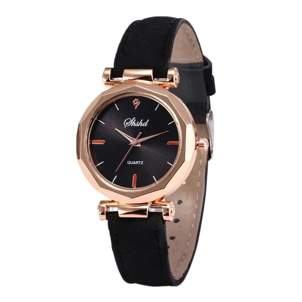 Sleek Leather Quartz Wristwatch
