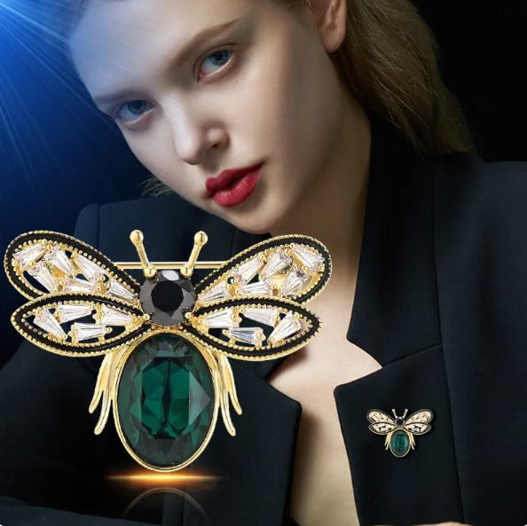 Micro-Inlaid Green Crystal Bee Brooch