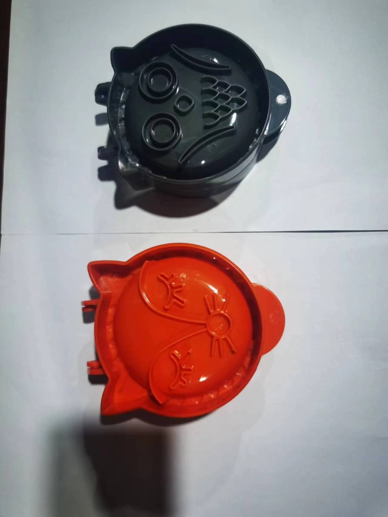 Artisanal Animal-Shaped Baking Molds