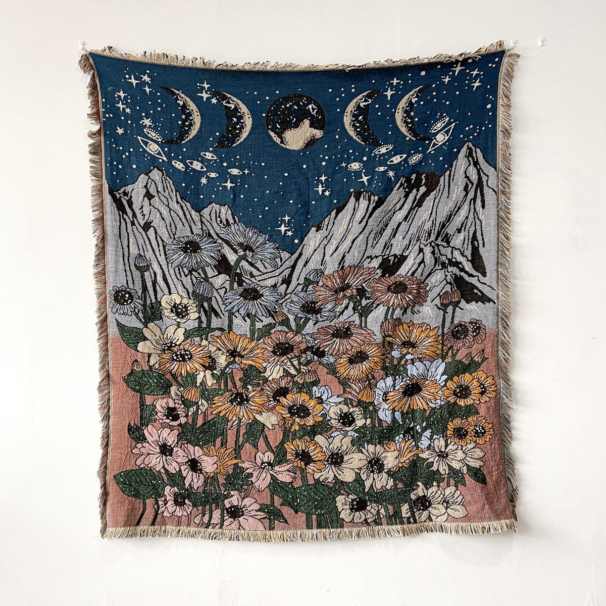 Woven Tapestry Throw with Fringe, 130 × 150 cm