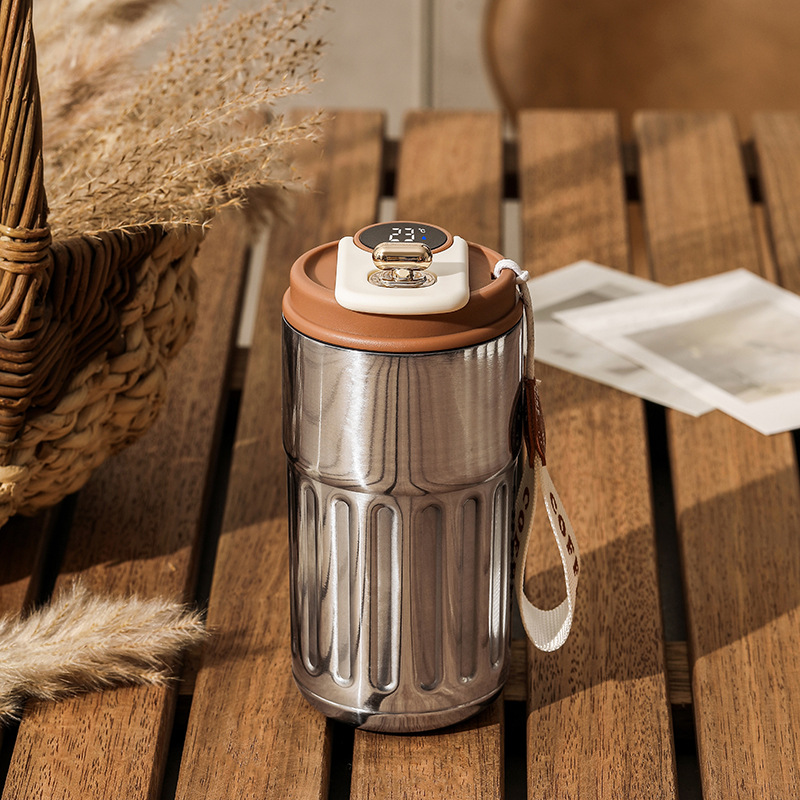 Smart Thermal Bottle with Digital Temperature Display