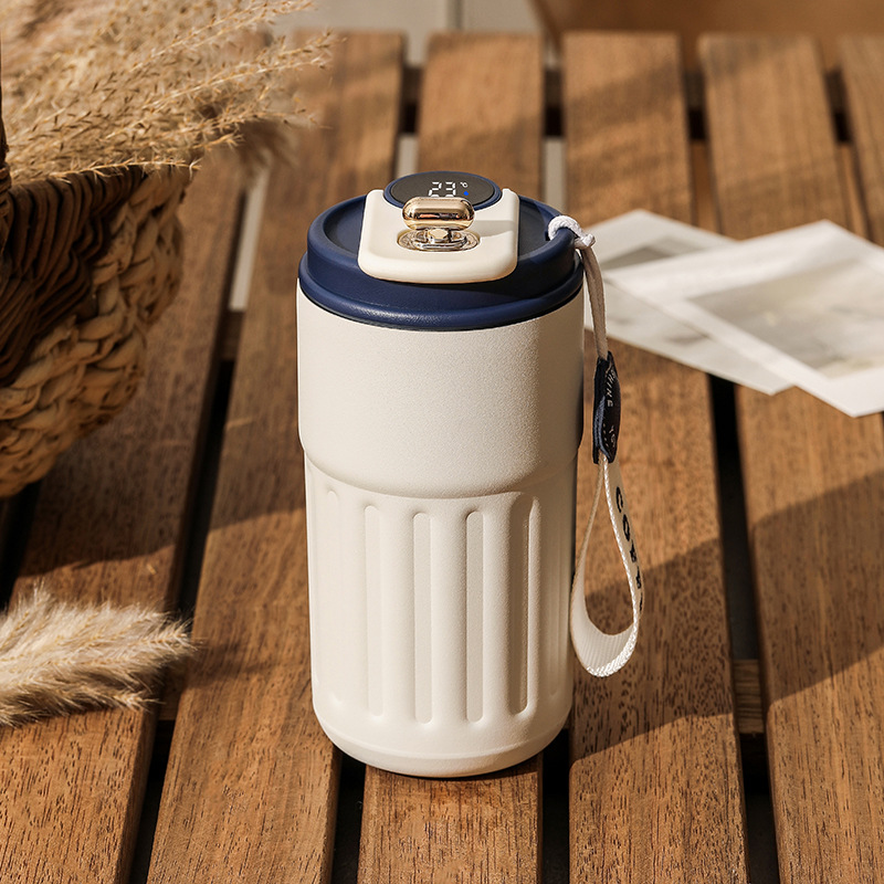 Smart Thermal Bottle with Digital Temperature Display