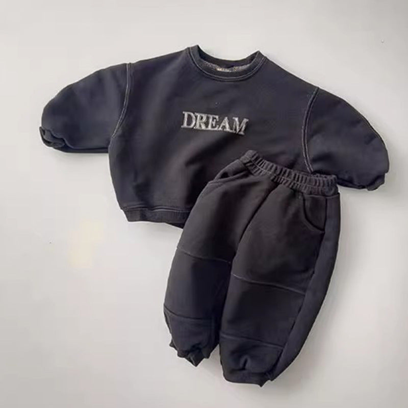 Dark grey sweatshirt and joggers with knee seams