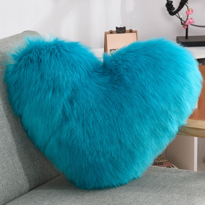 Heart-Shaped Shaggy Cushion, 40 × 50 cm
