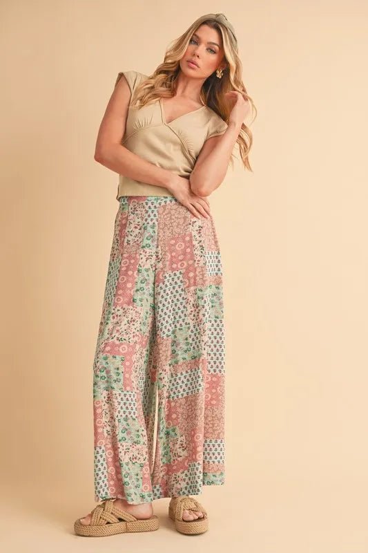 Aemi+Co Printed Wide Leg Pants - WowStore.live