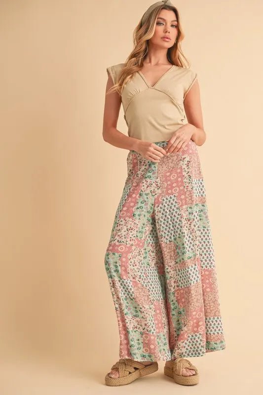 Aemi+Co Printed Wide Leg Pants - WowStore.live