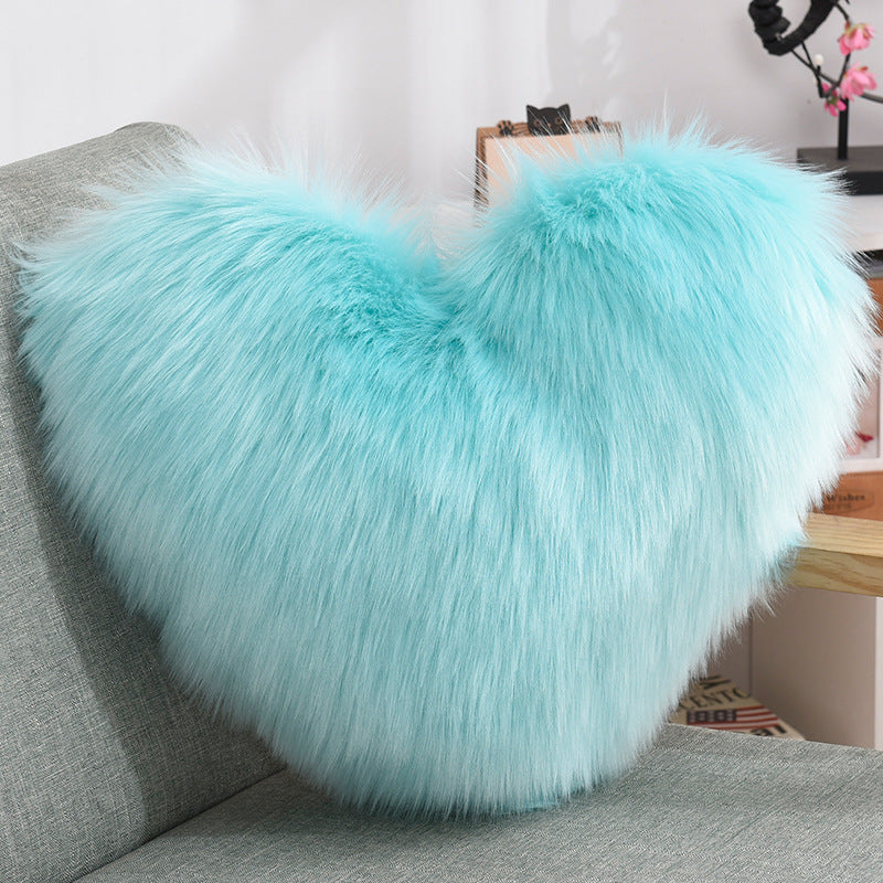 Heart-Shaped Shaggy Cushion, 40 × 50 cm