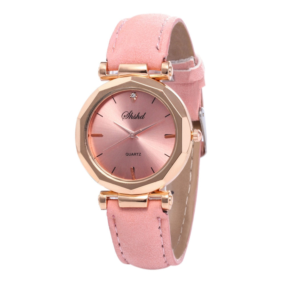 Sleek Leather Quartz Wristwatch