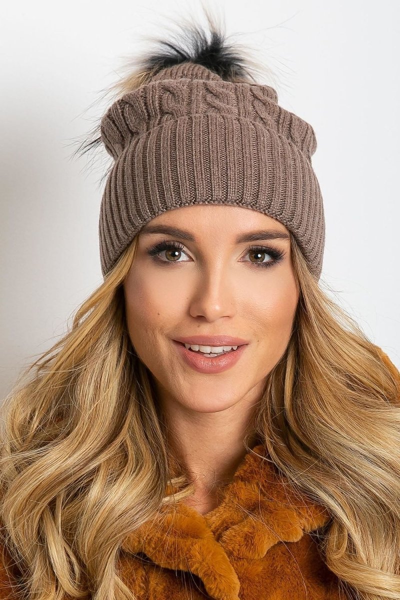 Cap model 208254 AT - Wow Store