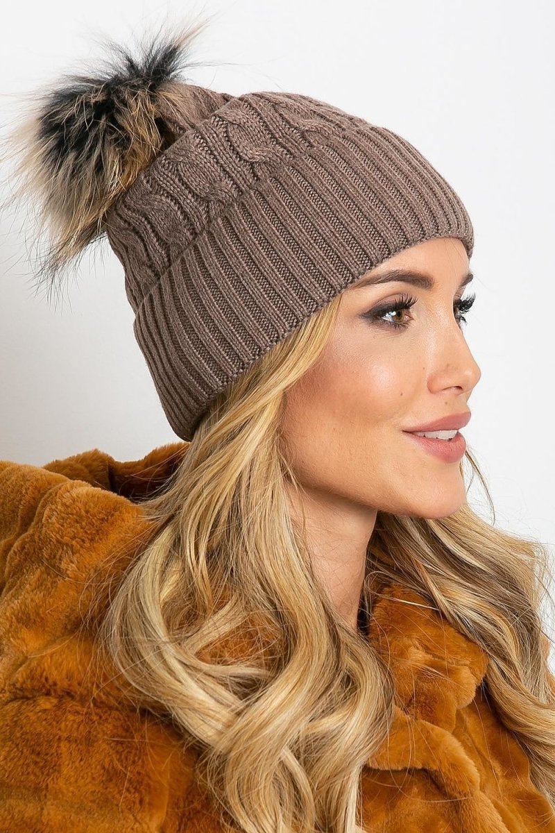 Cap model 208254 AT - Wow Store