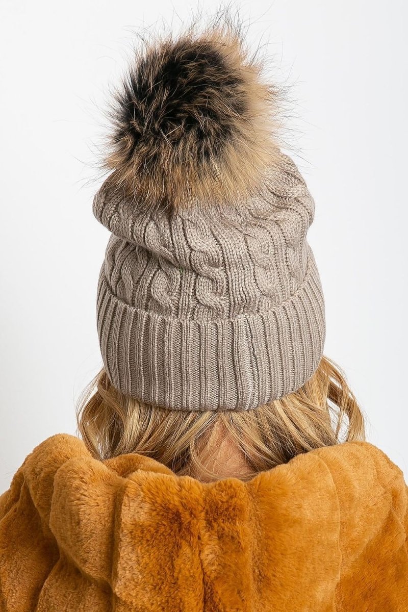 Cap model 208254 AT - Wow Store