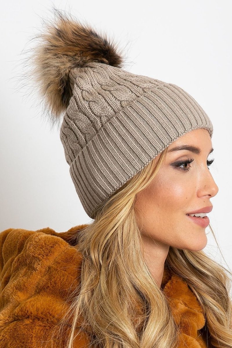 Cap model 208254 AT - Wow Store