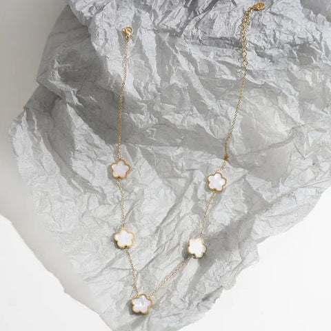 CARLIDANA Colorful Five Leaf Flower Pendant Necklace - Wow Store