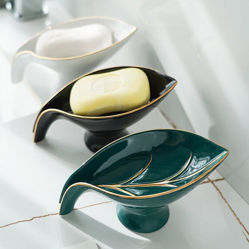 Ceramic Soap Dish in Leaf Shape with Suction Cup, Drain Tip and Gold-Tone Veins - WowStore.live