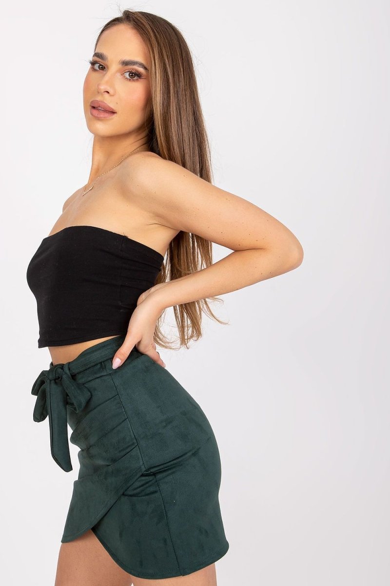 Chic Italian Short Skirt Model 166969 by Italy Moda - Wow Store