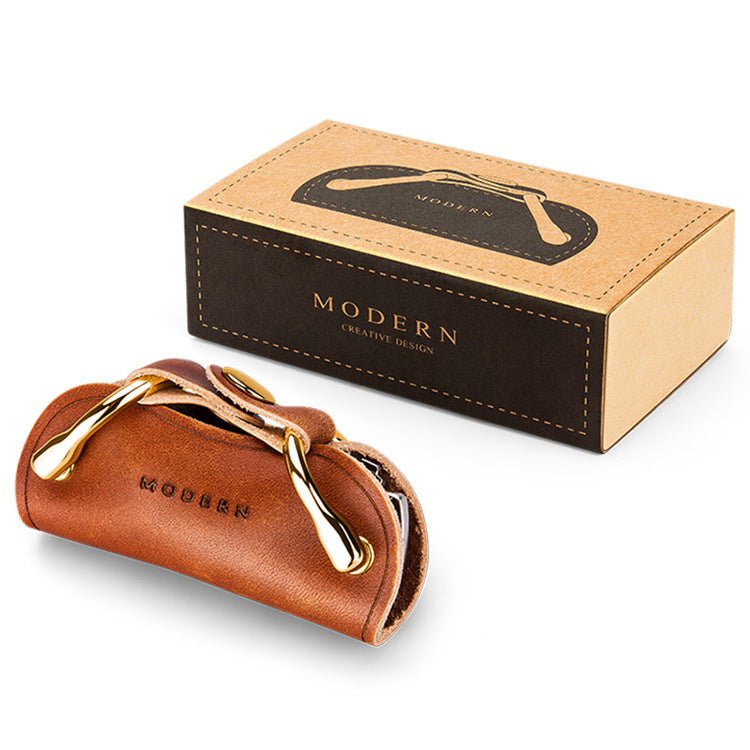 Brown key organiser in front of its cardboard box