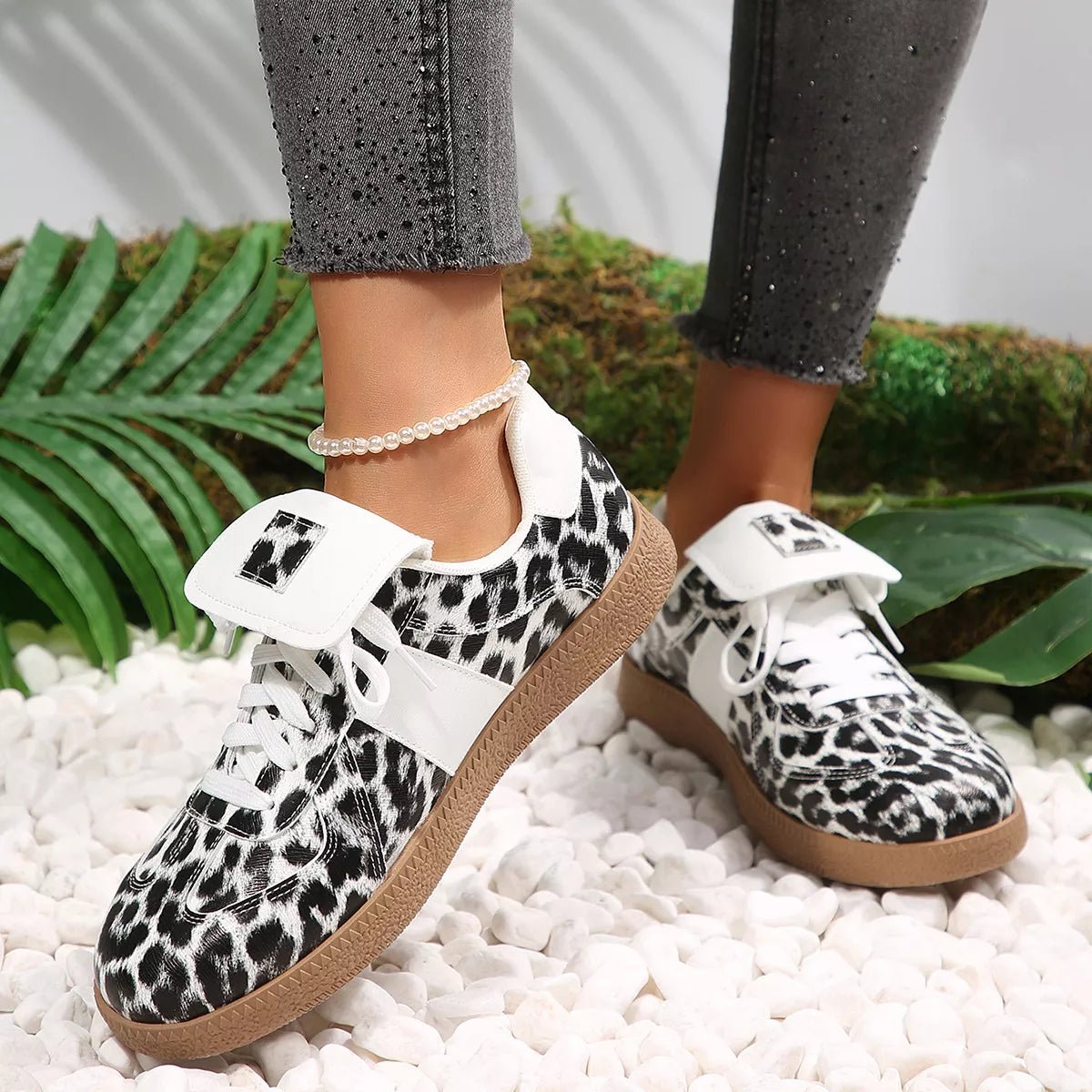 Dear Monkey Round Toe Lace Up Sneakers - WowStore.live