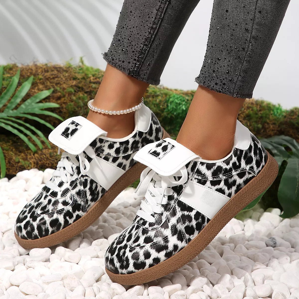 Dear Monkey Round Toe Lace Up Sneakers - WowStore.live