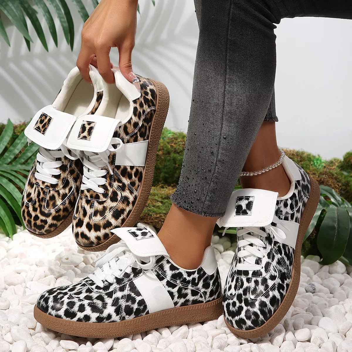 Dear Monkey Round Toe Lace Up Sneakers - WowStore.live