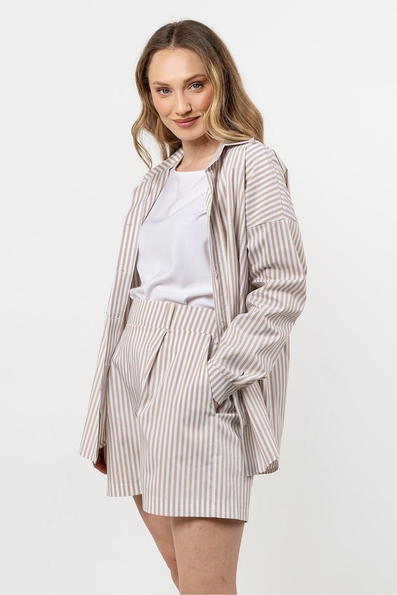 Elegant Long Sleeve Shirt Model 212200 by Awama - Classic Women's Fashion | wowstore.live - Wow Store