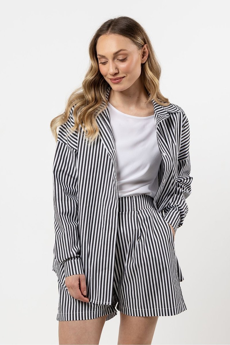 Elegant Long Sleeve Shirt Model 212200 by Awama - Classic Women's Fashion Blouse in White | WowStore.live