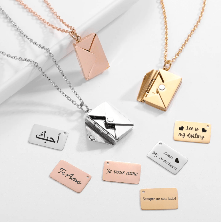 Envelope Necklace - Wow Store