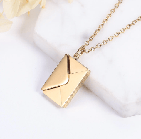 Envelope Necklace - Wow Store