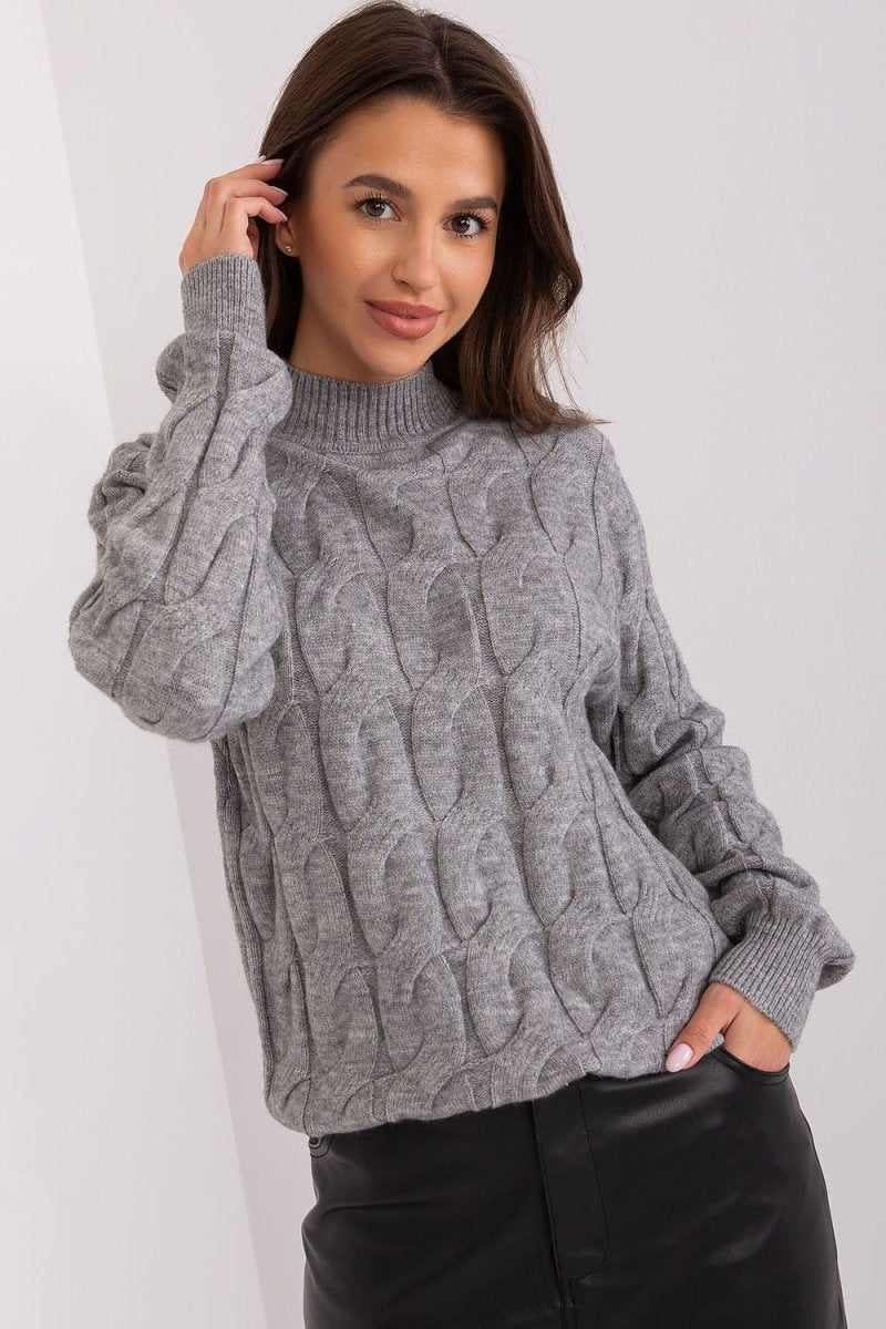 Essential knit jumper in soft grey with relaxed fit and ribbed hem, ideal for casual layering and everyday wear | Soft Comfor