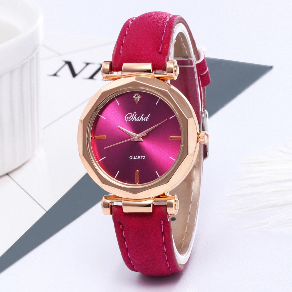 Sleek Leather Quartz Wristwatch