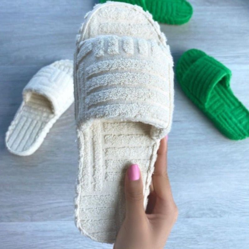 Flat Thick Furry Slippers Women Comfort Leisure Beach Shoes - Wow Store