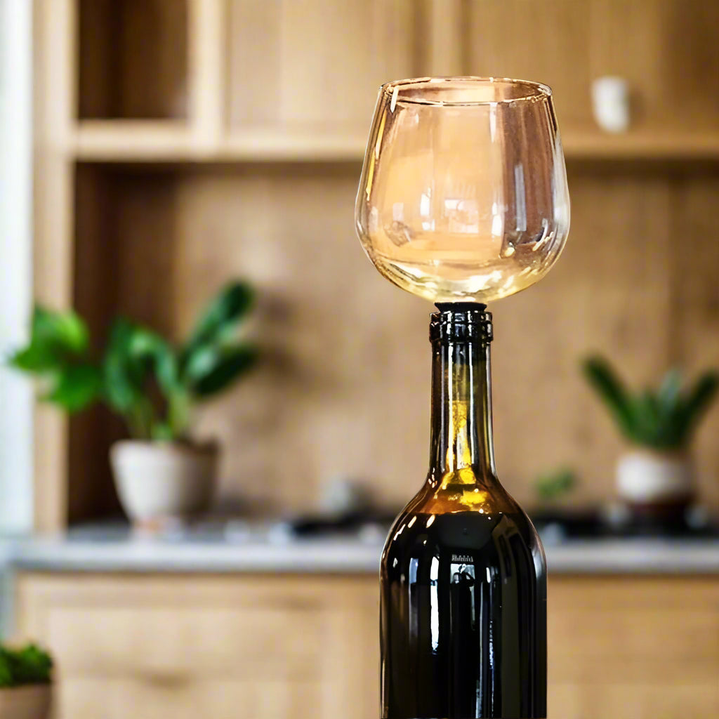 HOUSEEYOU Creative Wine Champagne Glass with Silicone Seal Drink Directly from Bottle Crystal Cocktail Mug 260ML - Wow Store