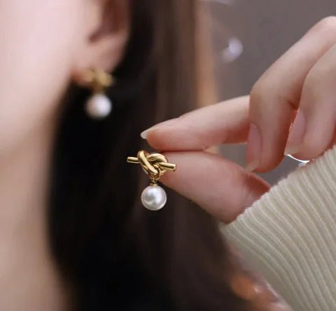 Knotted Bends And Hitches Pearl Earrings - Wow Store