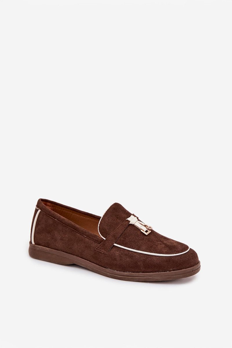 Packaging and Presentation of Step In Style Moccasins