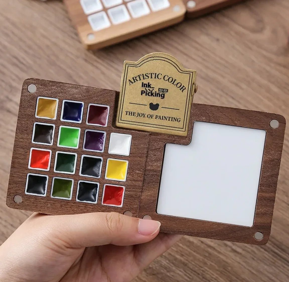 Portable Mini Walnut Watercolor Set with 8 Colors for Sketching & Journaling - Wow Store