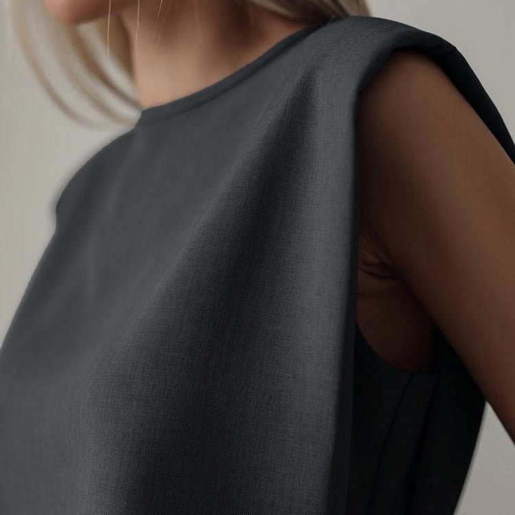 Close view of the structured shoulder cap