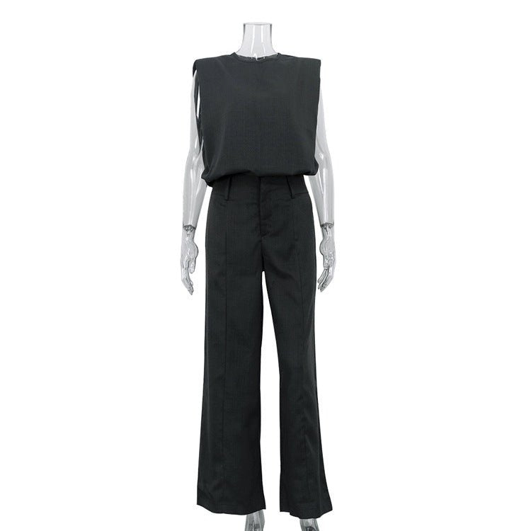 Top and trousers on a mannequin, front view