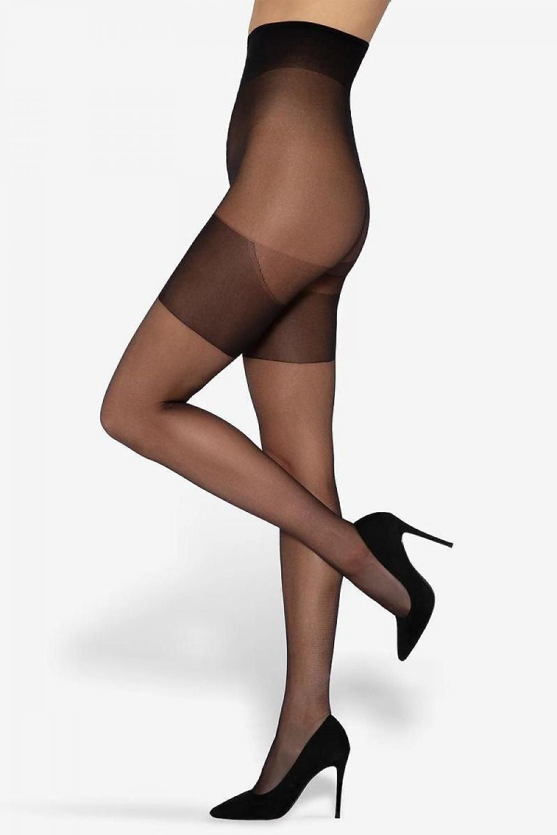 Gatta Tights Showing Elegant Fit and Texture