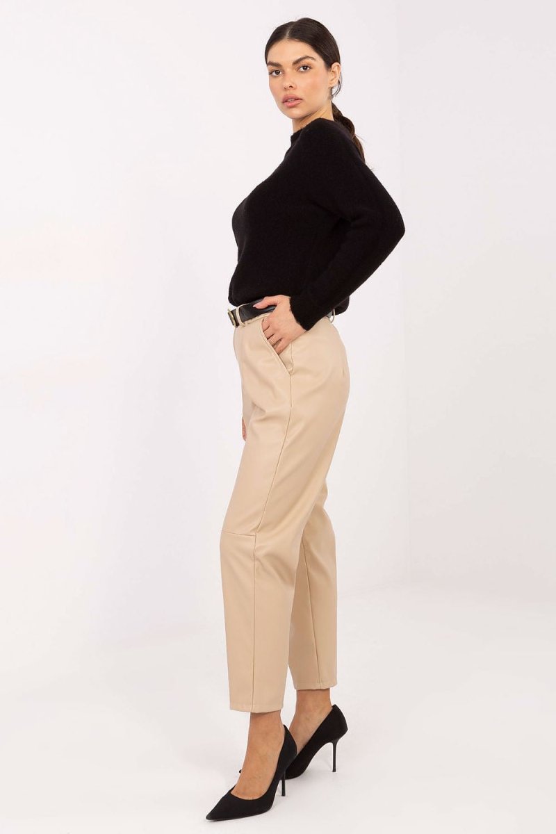 Women trousers model 219072 Rue Paris - WowStore.live