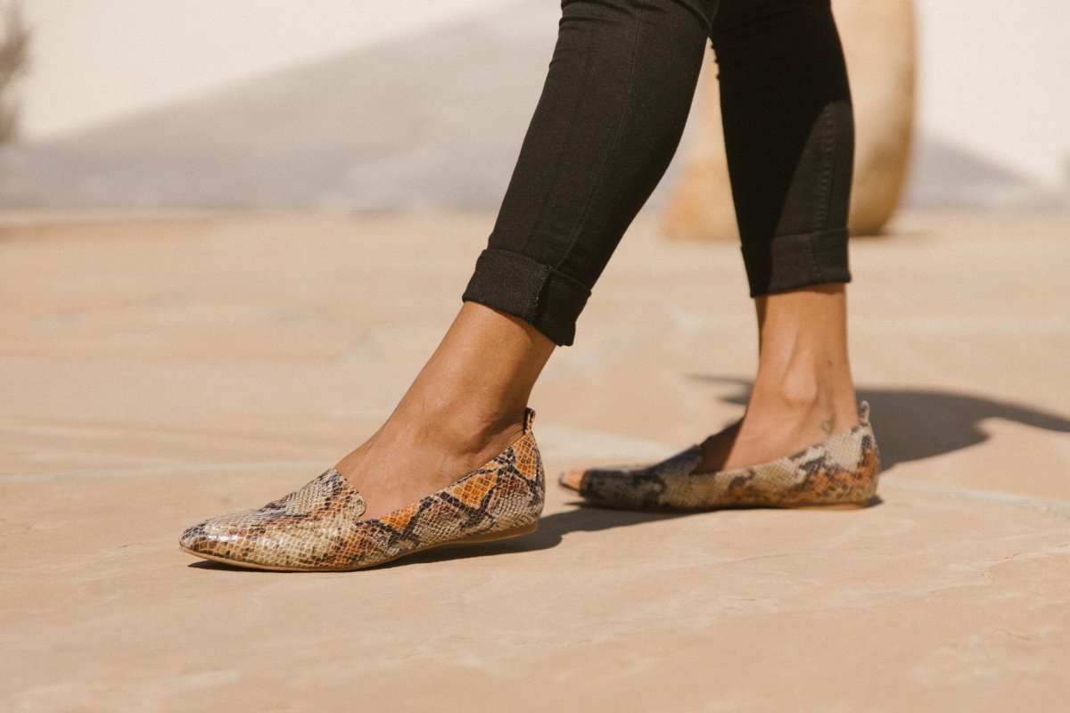 Women's Flat Socialite Orange Snake Skin - Wow Store