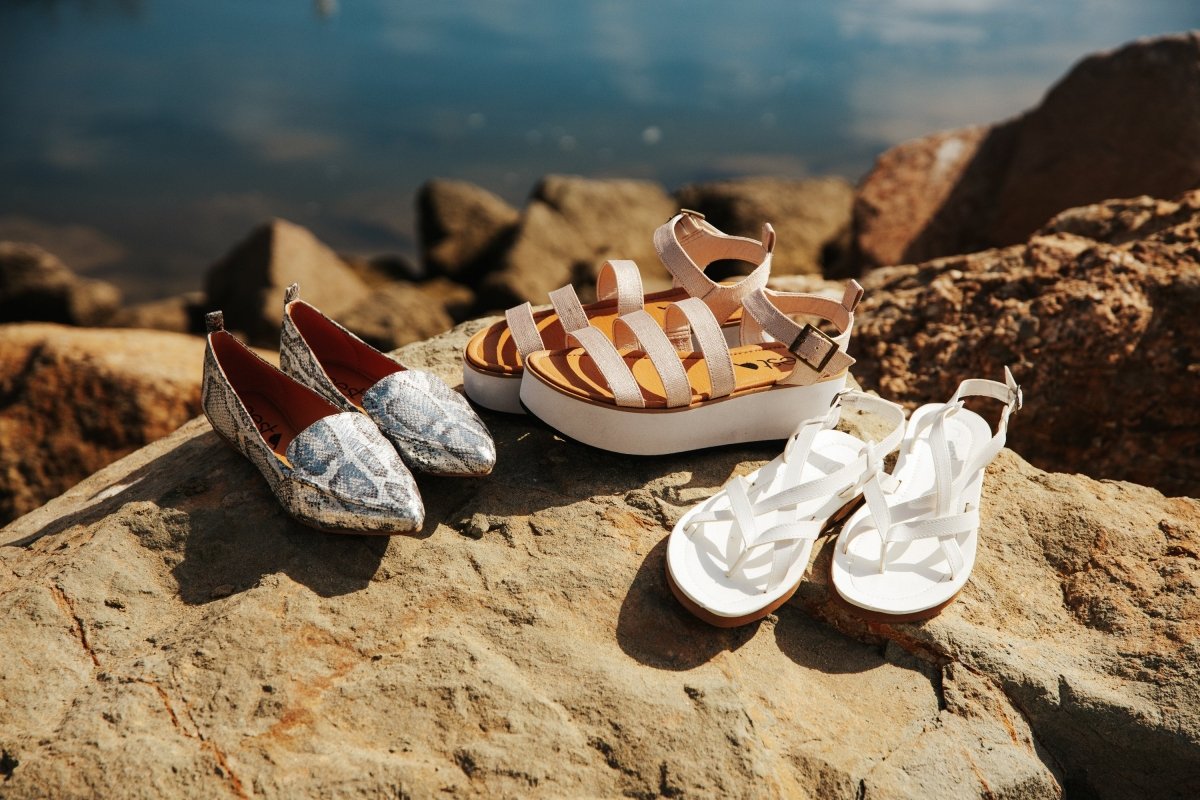 Women's Flat Socialite Silver Snake Skin - Wow Store